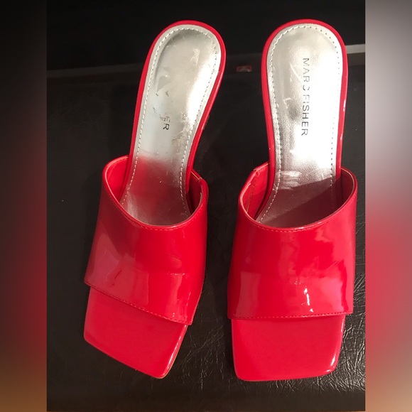 Marc Fisher Patent Wedge Sandals SZ 7.5 - Picture 3 of 9